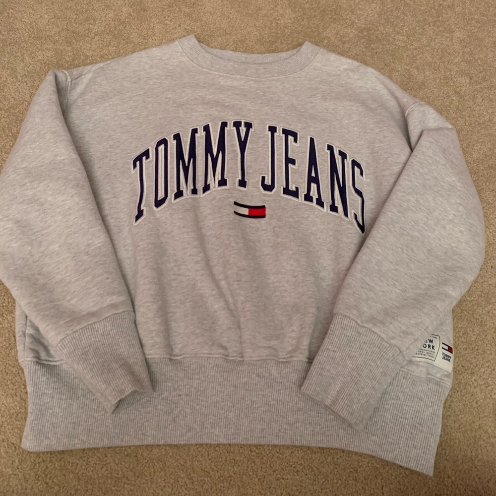 Tommy Hilfiger NY flagship sweatshirt